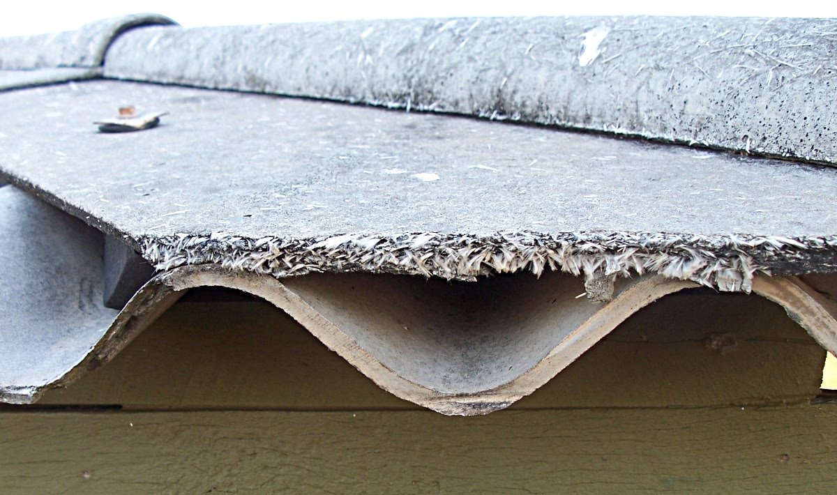 How to Identify the Need for Asbestos Testing